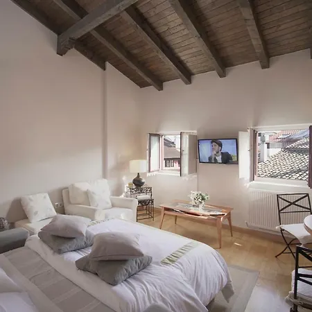 Apartament Altalea By Clabao Pampeluna Zewnętrze zdjęcie